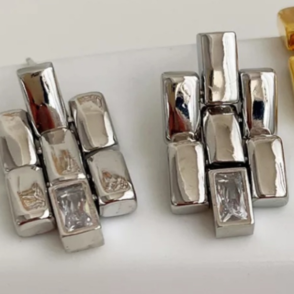 WGP Watch Strap Earrings - Picture 3 of 4